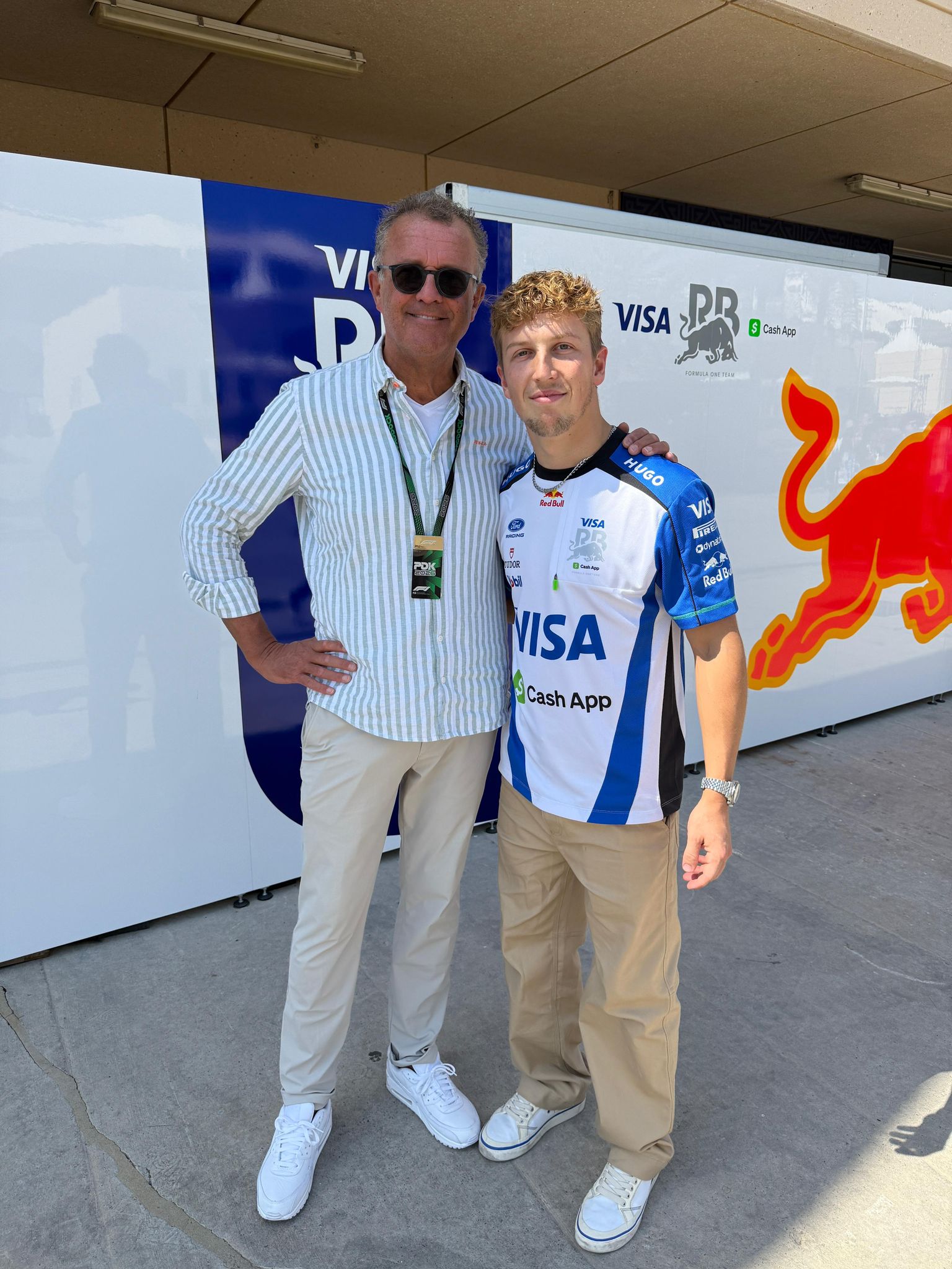 Jack Plooij met Liam Lawson