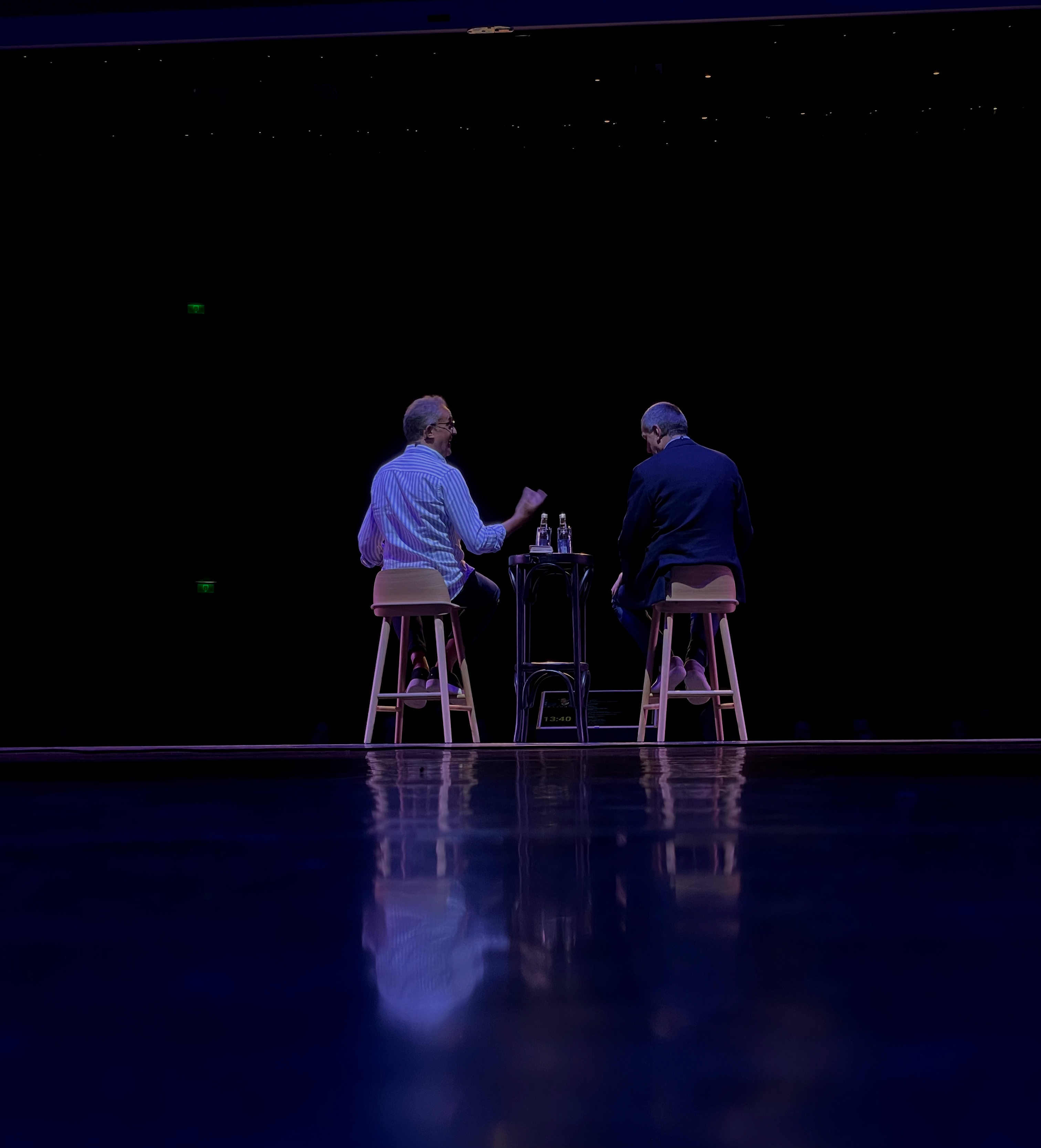Jack Plooij op het podium met Guenther Steiner in Amstelveen
